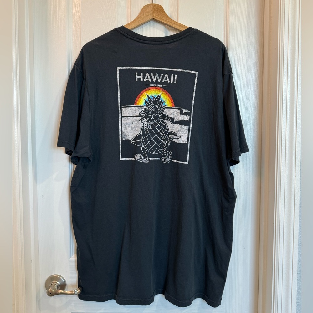 NWOT Rip Curl Hawaii Tee Shirt Pineapple Rainbow Black